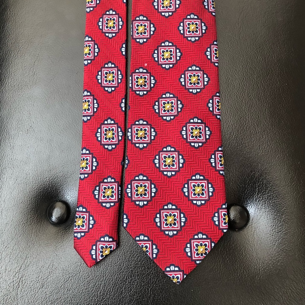 Jos. A. Bank Signature Collection Medallion Silk Tie